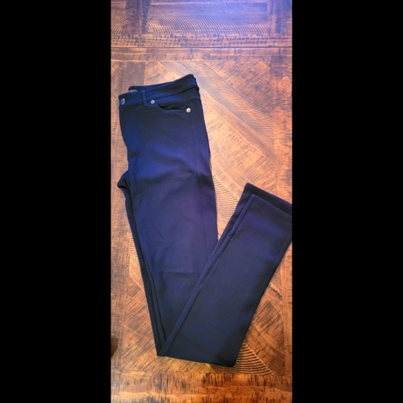 Dressy yoga pants - Picture 1 of 2